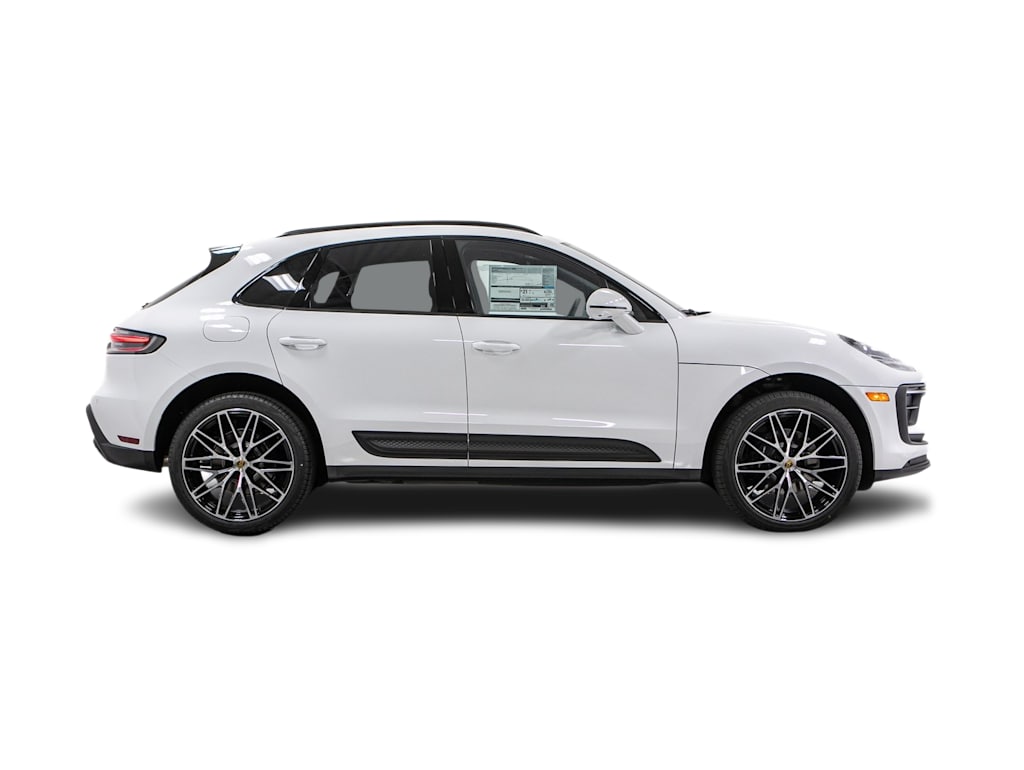 Thumbnail: 2026 Porsche Macan - 18