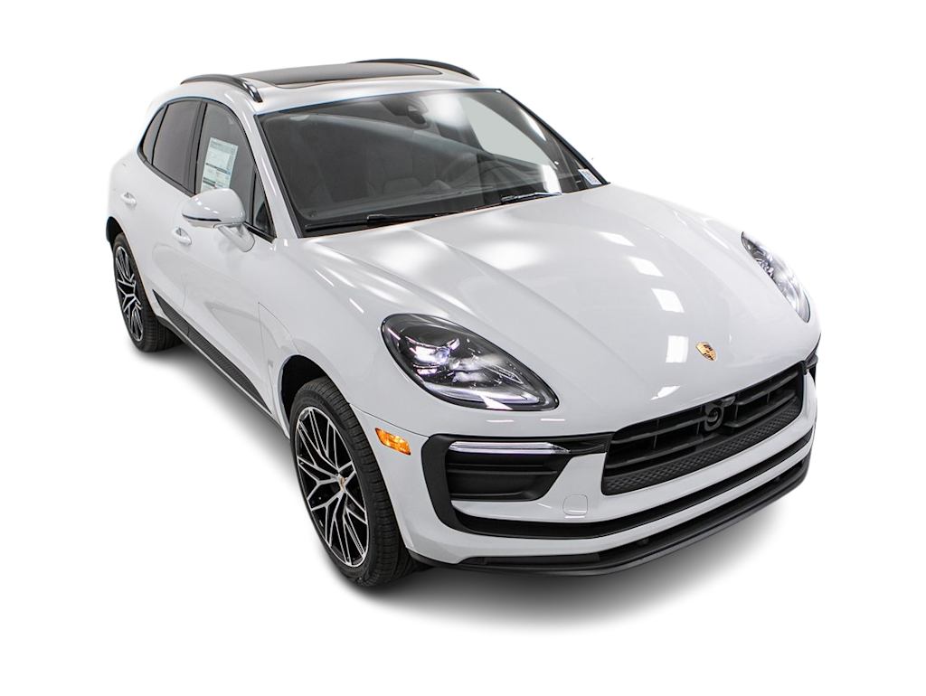 Thumbnail: 2026 Porsche Macan - 39