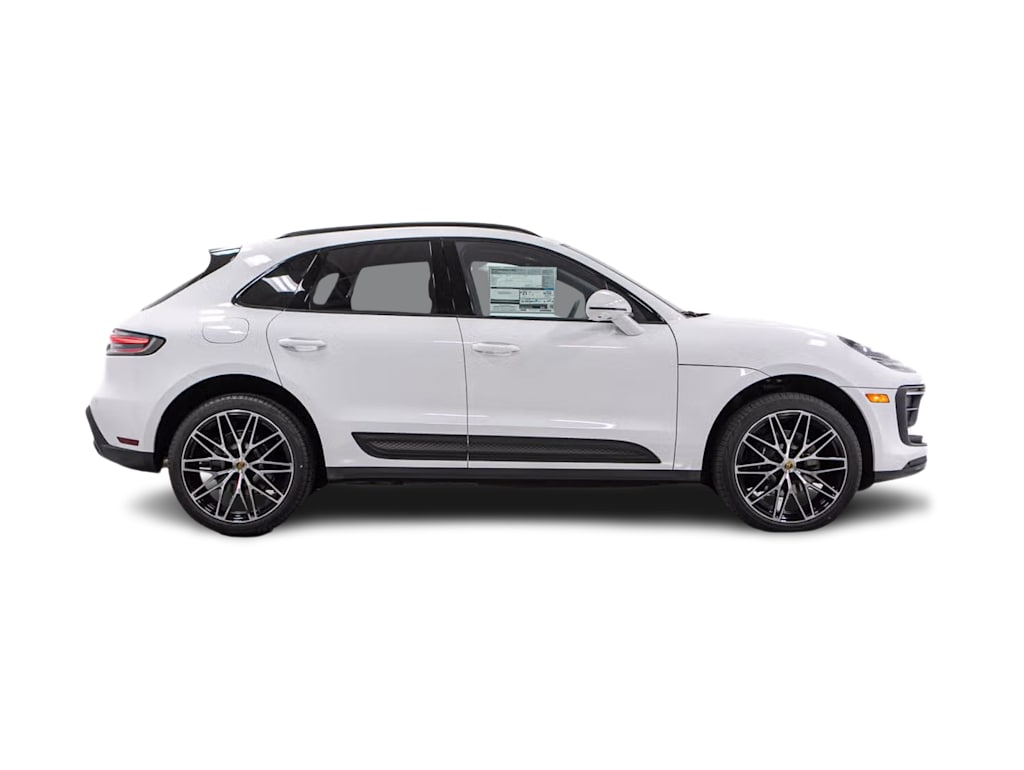 Thumbnail: 2026 Porsche Macan - 17