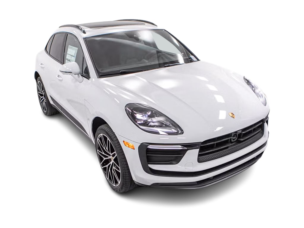 Thumbnail: 2026 Porsche Macan - 25
