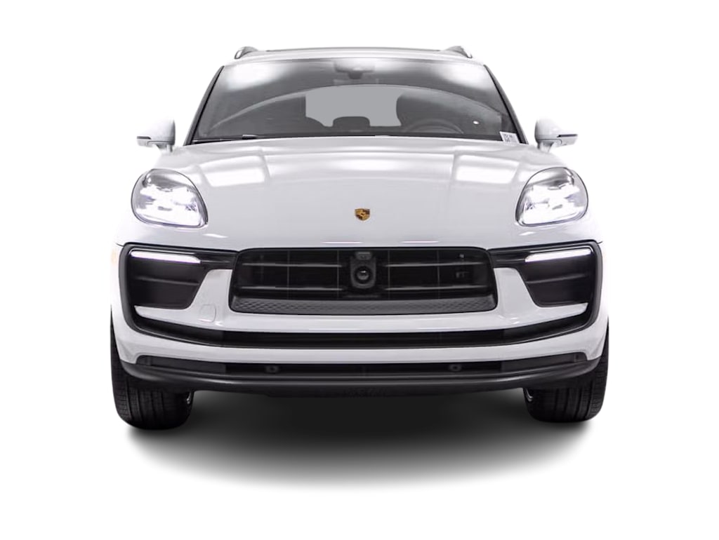 Thumbnail: 2026 Porsche Macan - 19