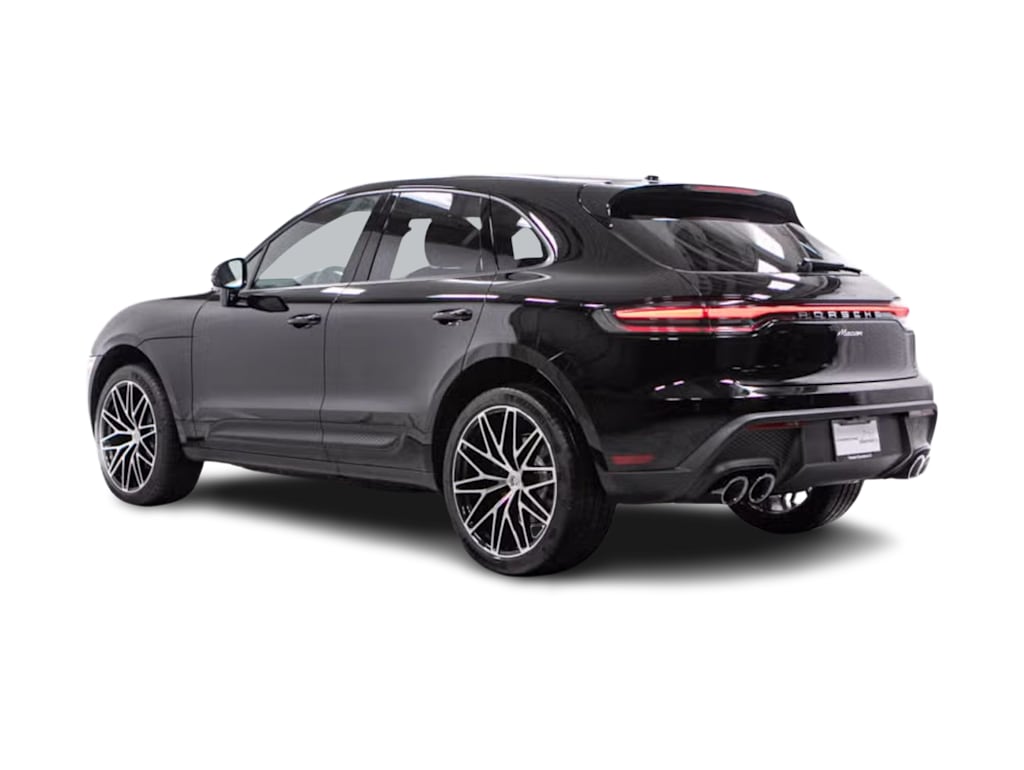 Thumbnail: 2026 Porsche Macan - 3