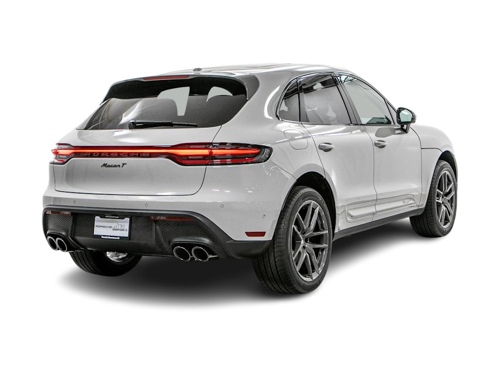Thumbnail: 2026 Porsche Macan - 17