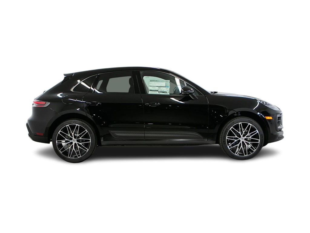 Thumbnail: 2026 Porsche Macan - 18