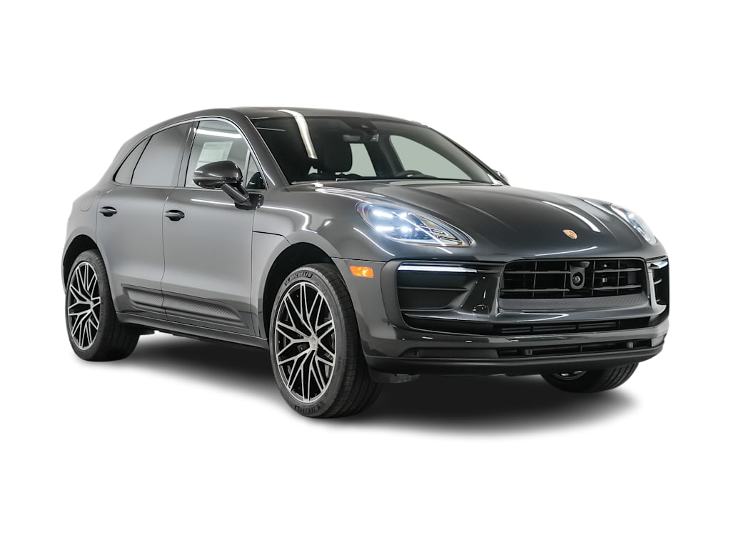 Thumbnail: 2026 Porsche Macan - 19