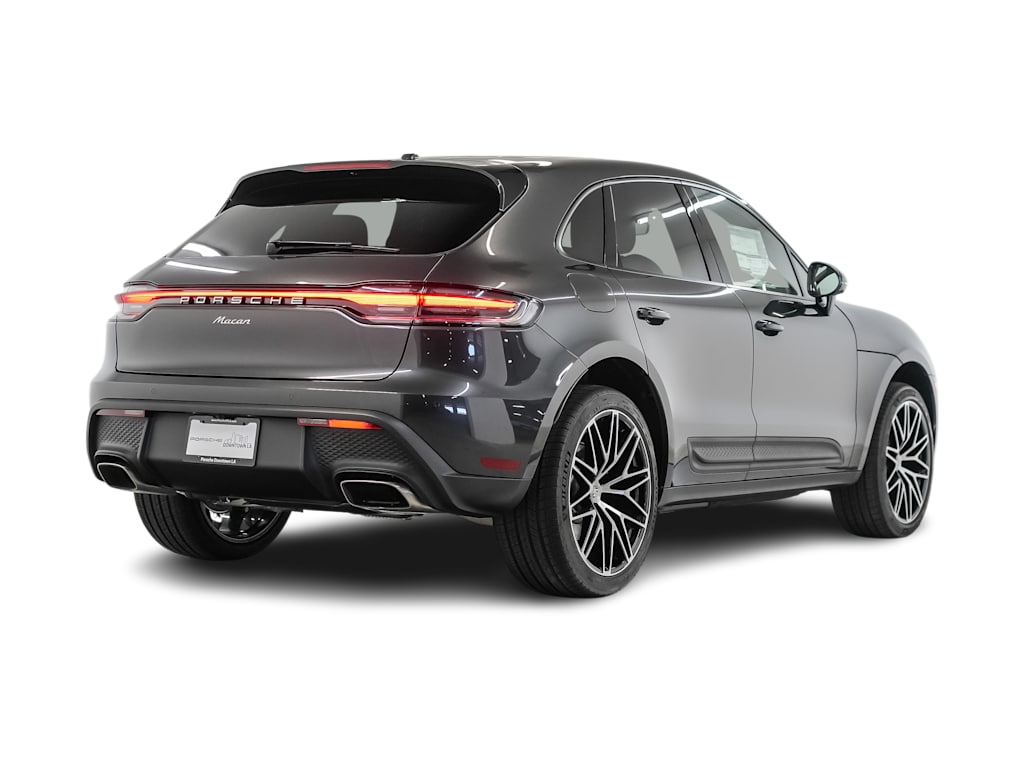Thumbnail: 2026 Porsche Macan - 21