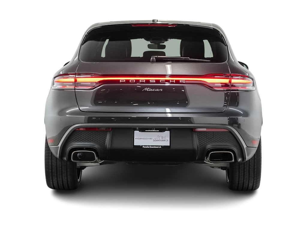 Thumbnail: 2026 Porsche Macan - 5