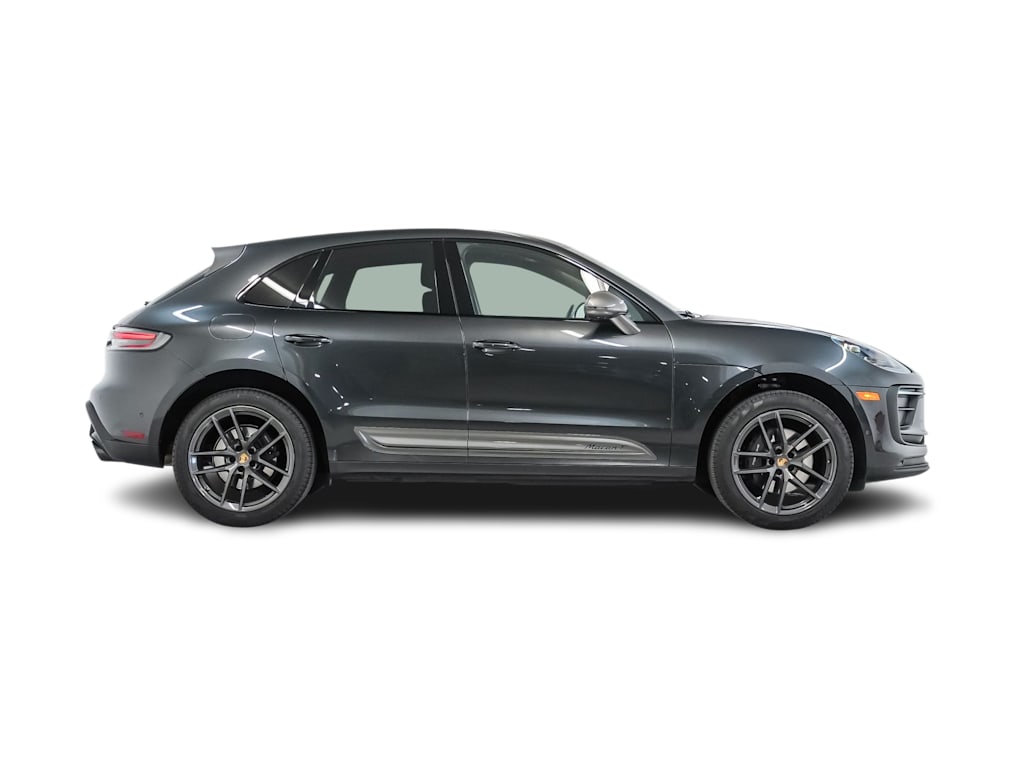 Thumbnail: 2023 Porsche Macan - 20