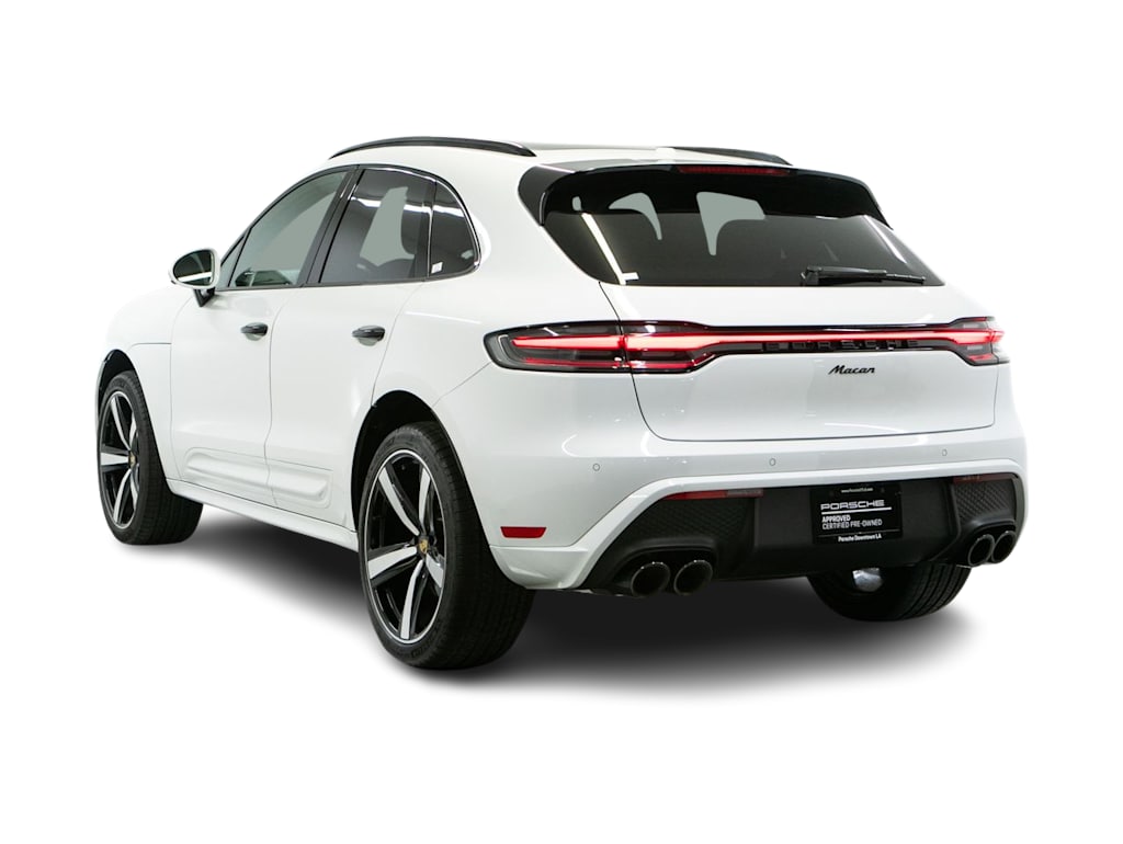 Thumbnail: 2023 Porsche Macan - 3