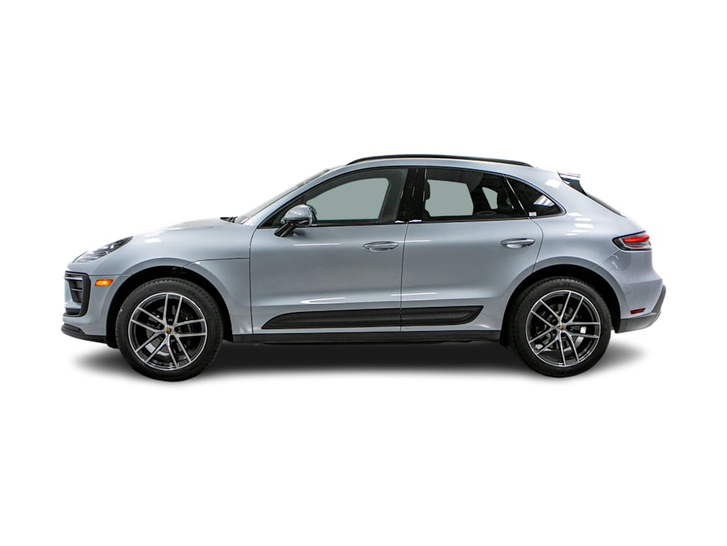 Thumbnail: 2024 Porsche Macan - 15