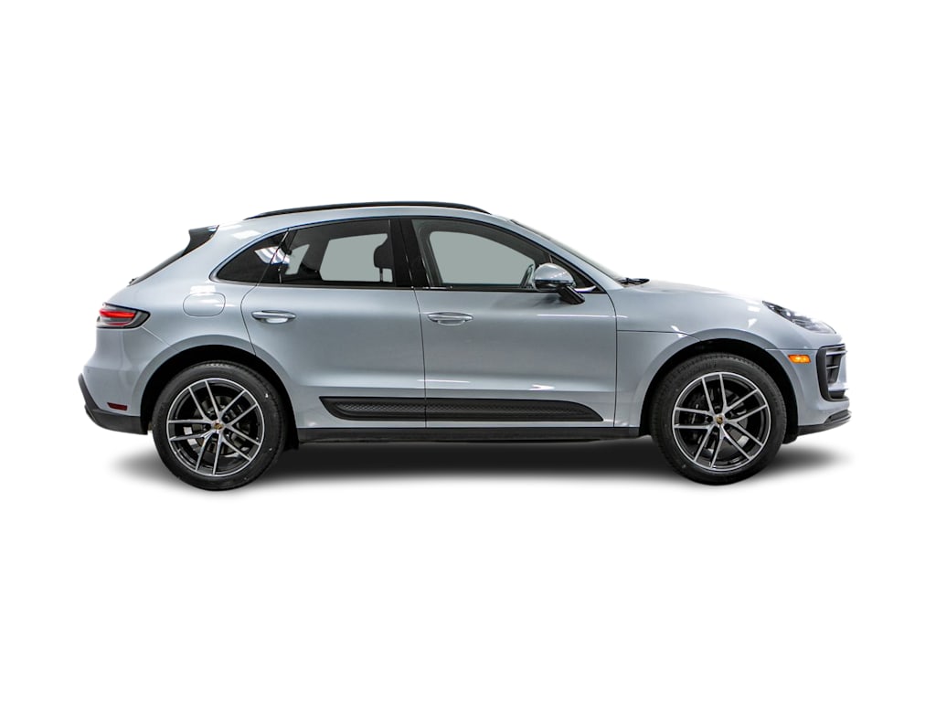 Thumbnail: 2024 Porsche Macan - 17