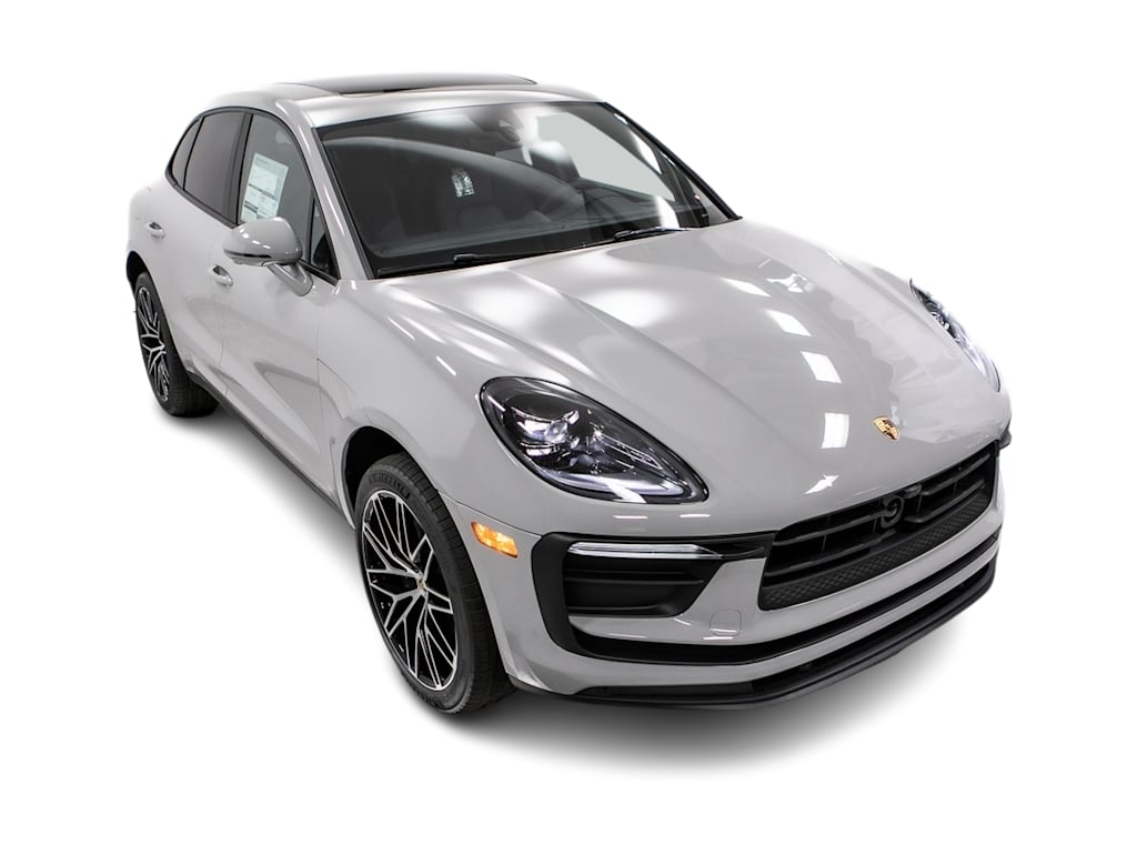 Thumbnail: 2026 Porsche Macan - 40