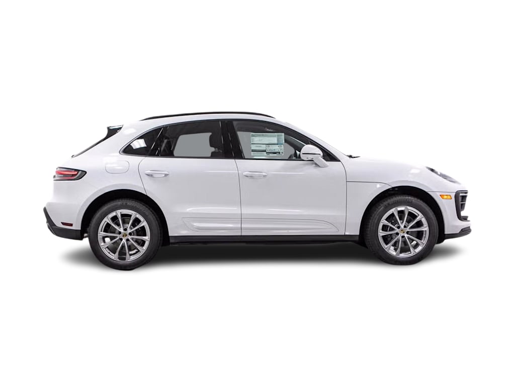 Thumbnail: 2026 Porsche Macan - 17