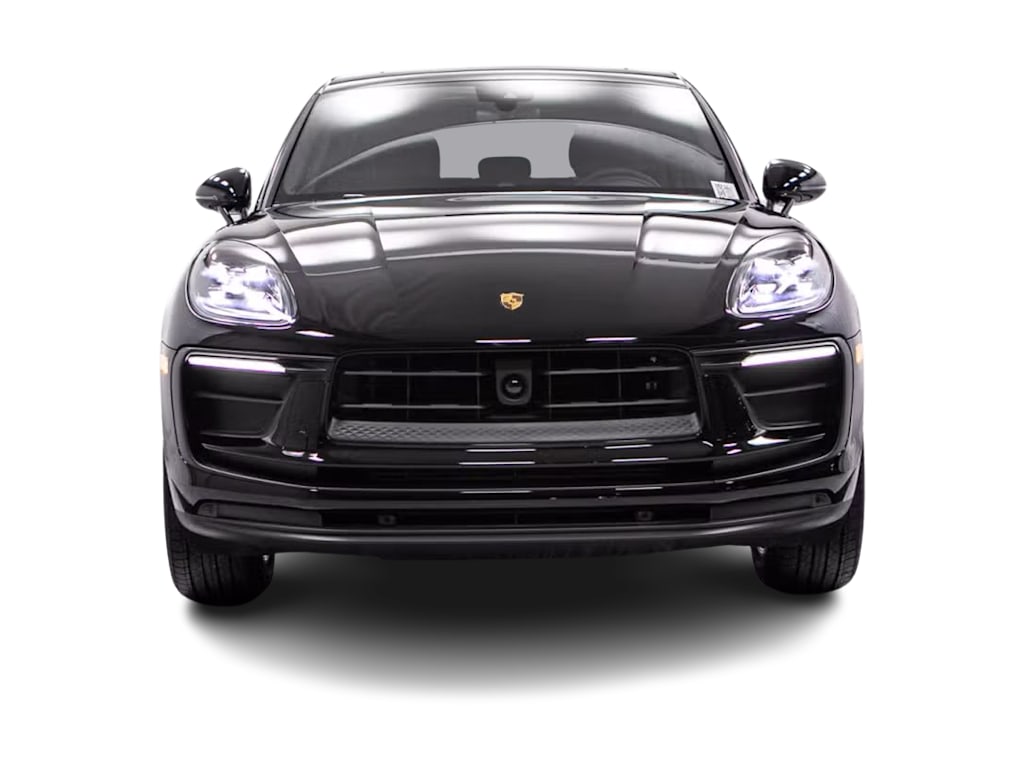 Thumbnail: 2026 Porsche Macan - 17