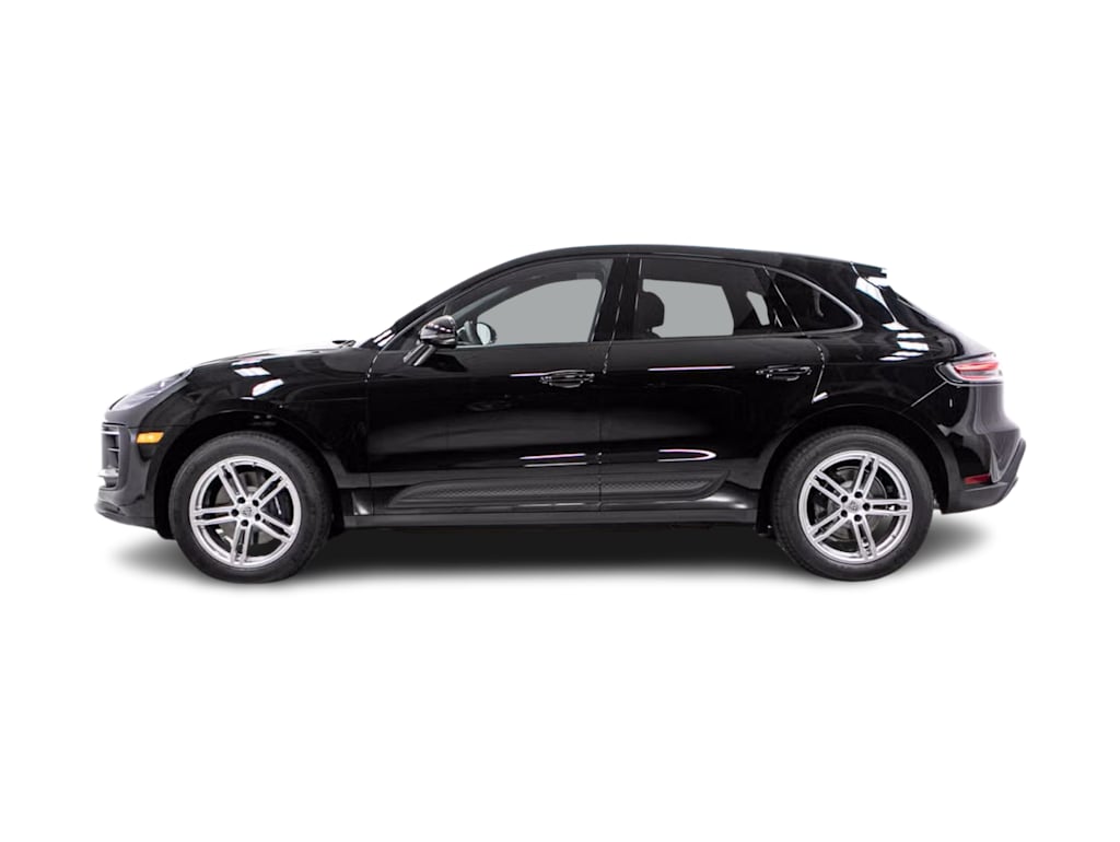 Thumbnail: 2026 Porsche Macan - 3
