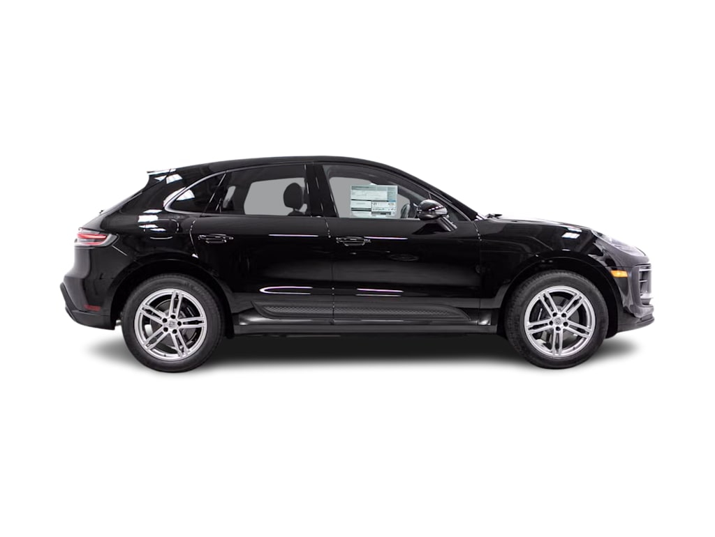 Thumbnail: 2026 Porsche Macan - 15