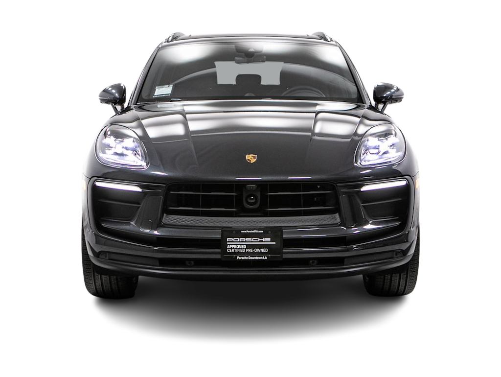 Thumbnail: 2026 Porsche Macan - 6