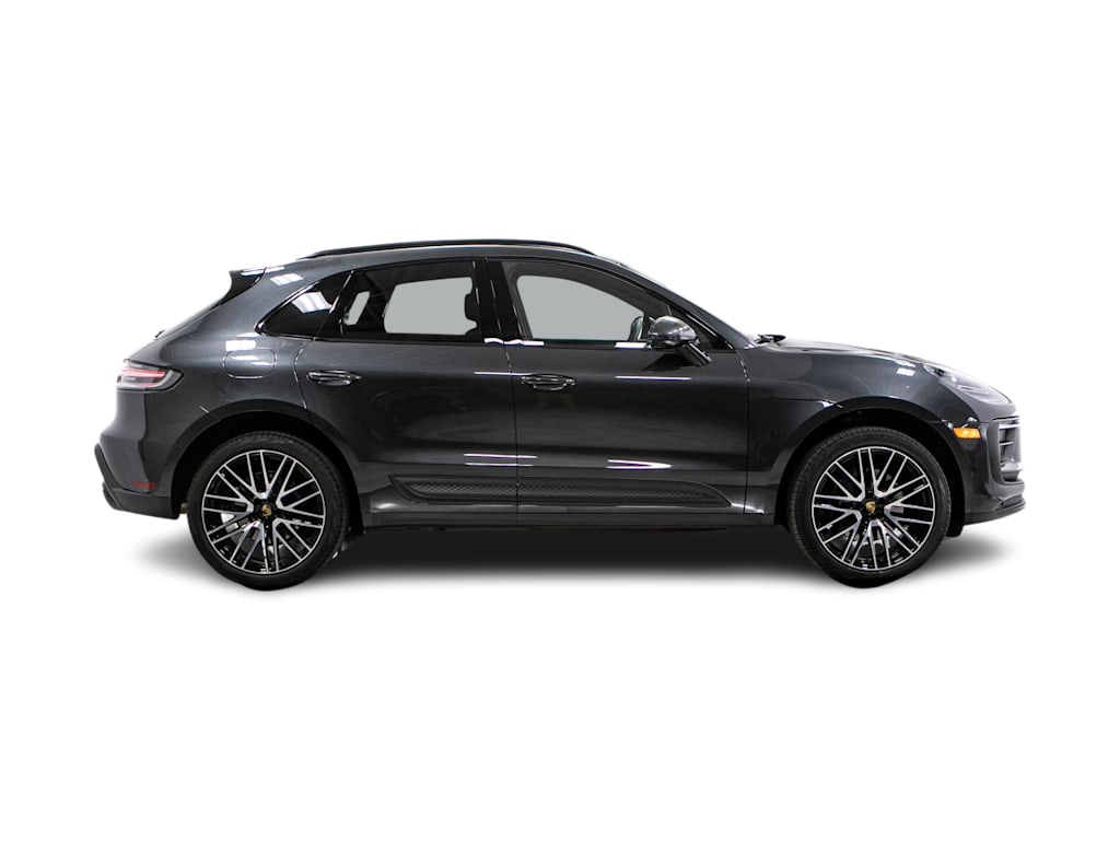 Thumbnail: 2026 Porsche Macan - 18