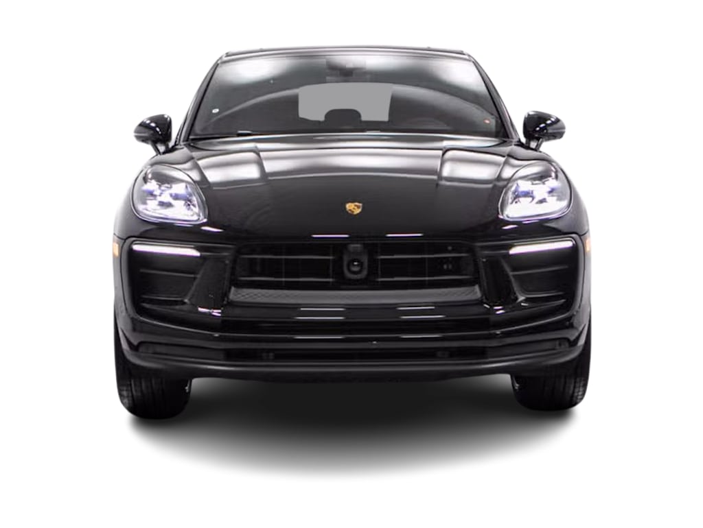 Thumbnail: 2026 Porsche Macan - 19