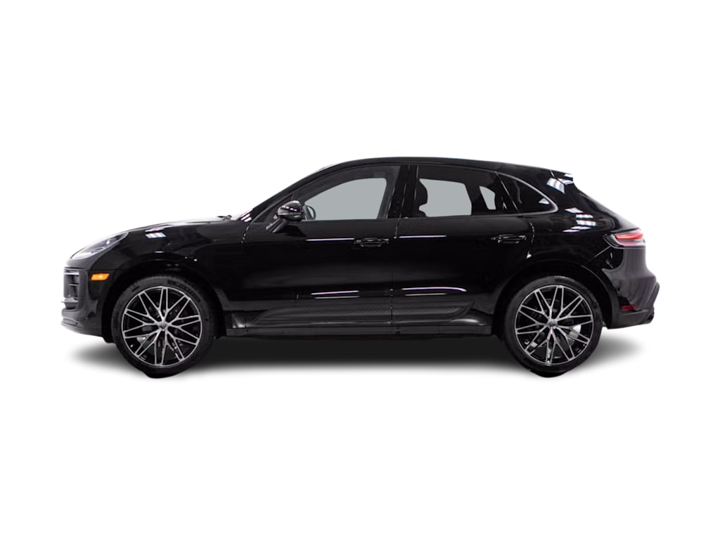 Thumbnail: 2026 Porsche Macan - 4
