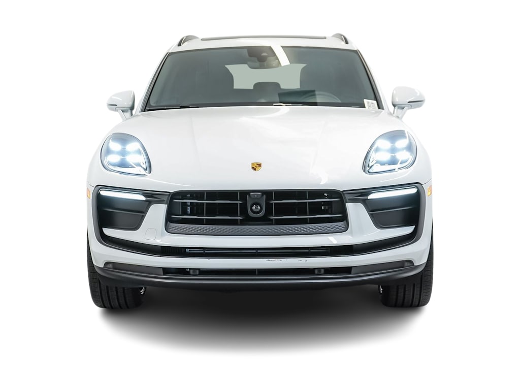 Thumbnail: 2026 Porsche Macan - 5