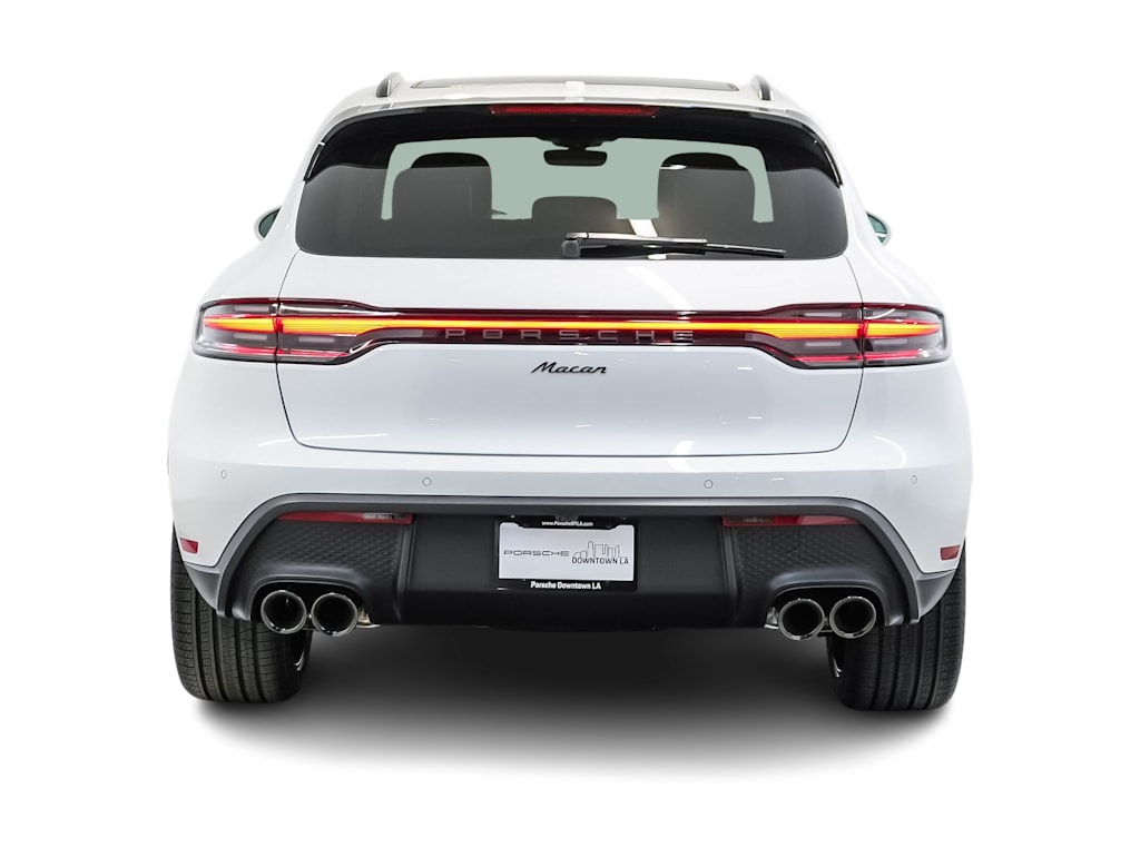 Thumbnail: 2026 Porsche Macan - 20