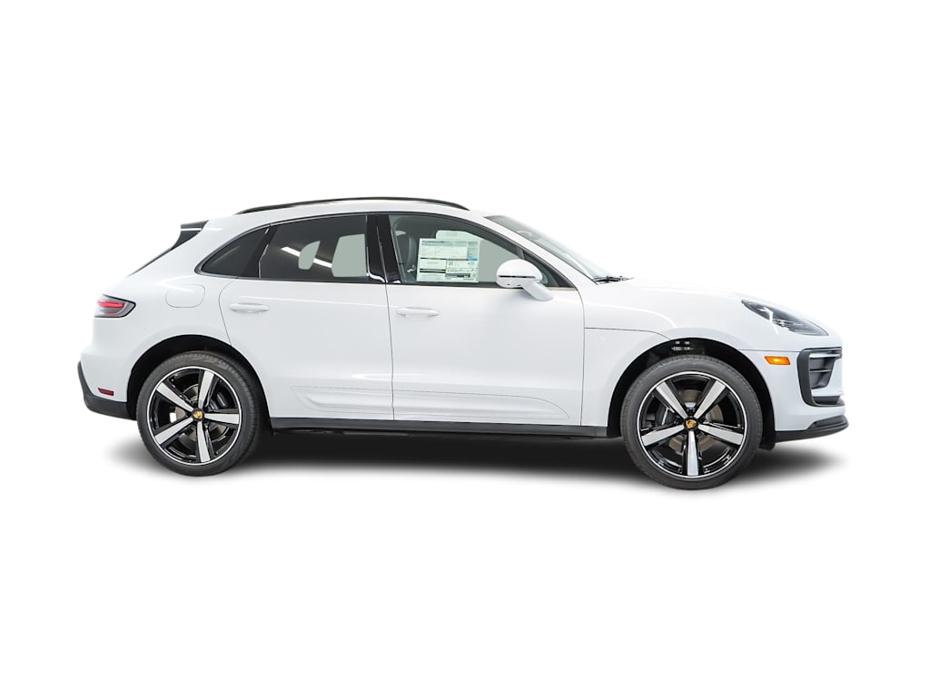 Thumbnail: 2026 Porsche Macan - 18
