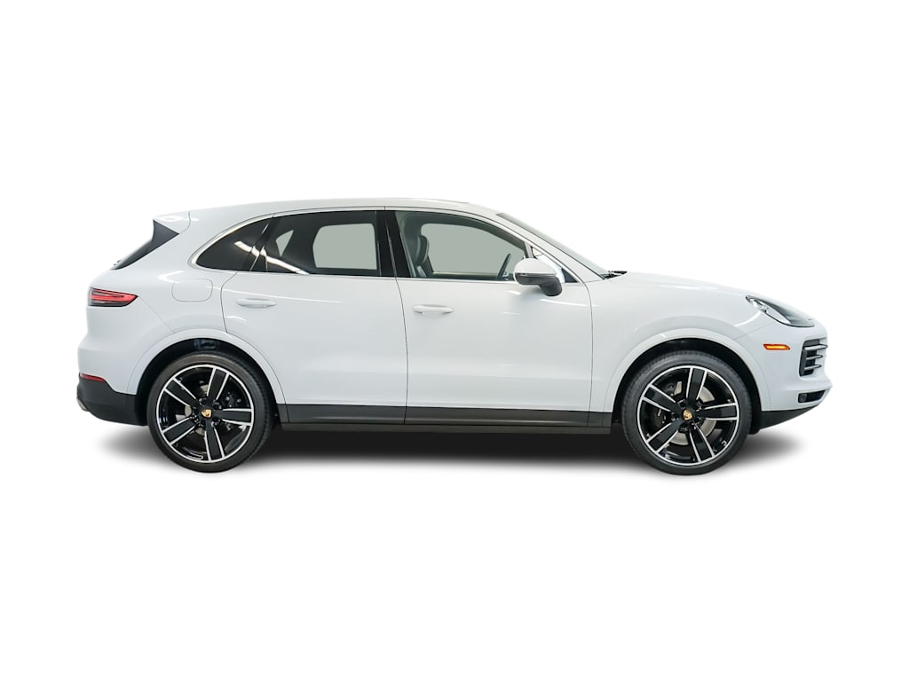 Thumbnail: 2023 Porsche Cayenne - 21