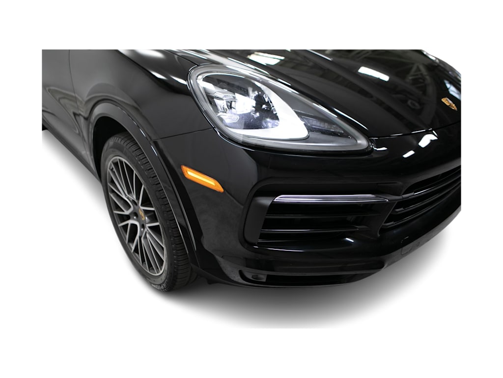 Thumbnail: 2023 Porsche Cayenne - 3