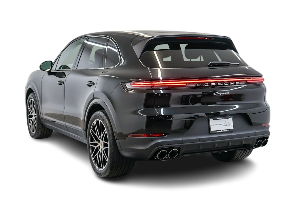 Thumbnail: 2026 Porsche Cayenne - 4