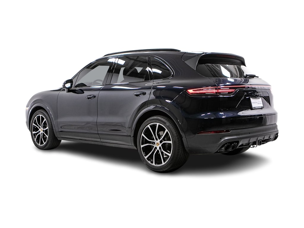 Thumbnail: 2023 Porsche Cayenne - 3
