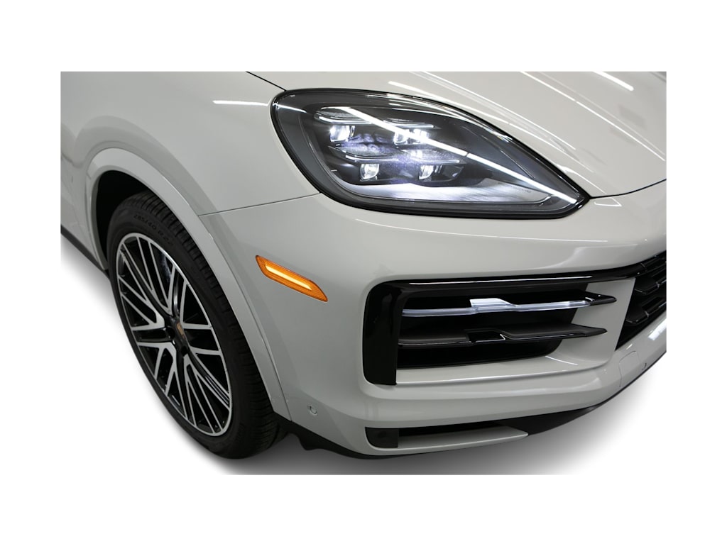 Thumbnail: 2026 Porsche Cayenne - 4