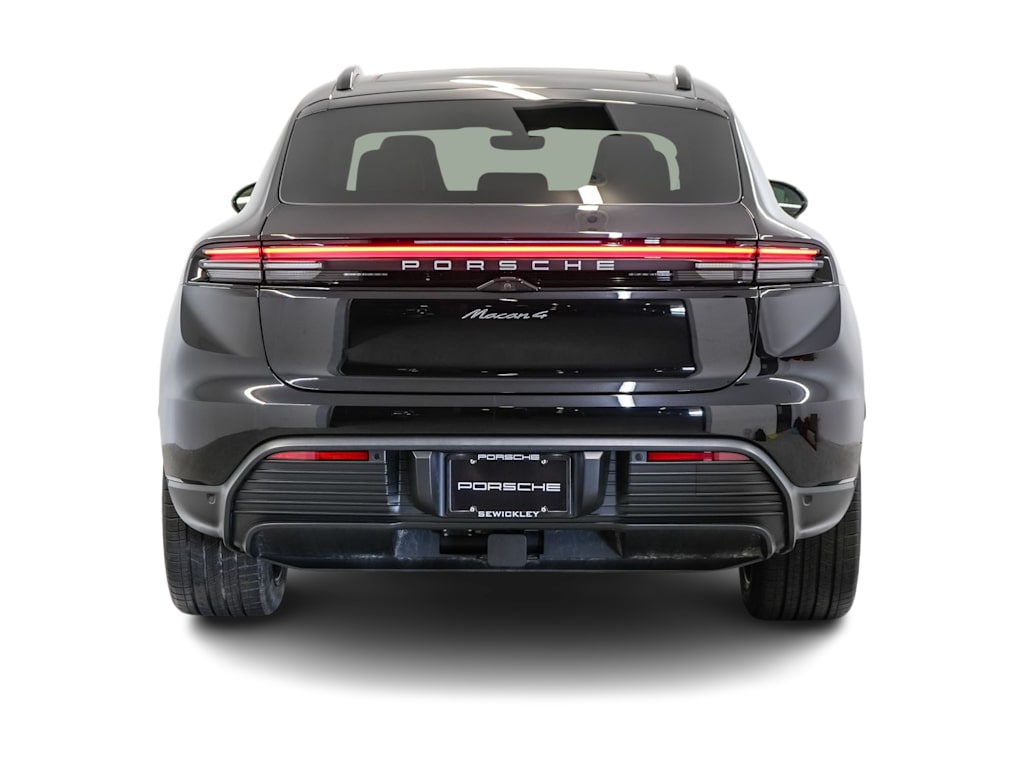 Thumbnail: 2026 Porsche Macan - 20