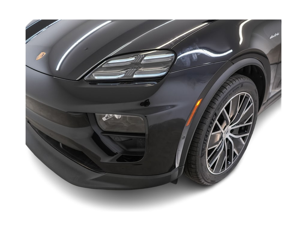 Thumbnail: 2026 Porsche Macan - 24