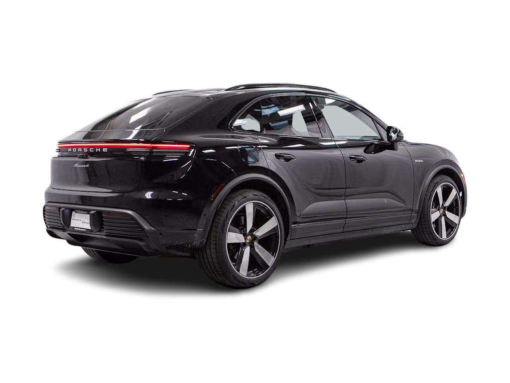 Thumbnail: 2025 Porsche Macan - 15