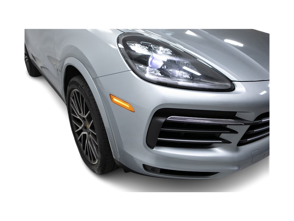 Thumbnail: 2022 Porsche Cayenne - 4