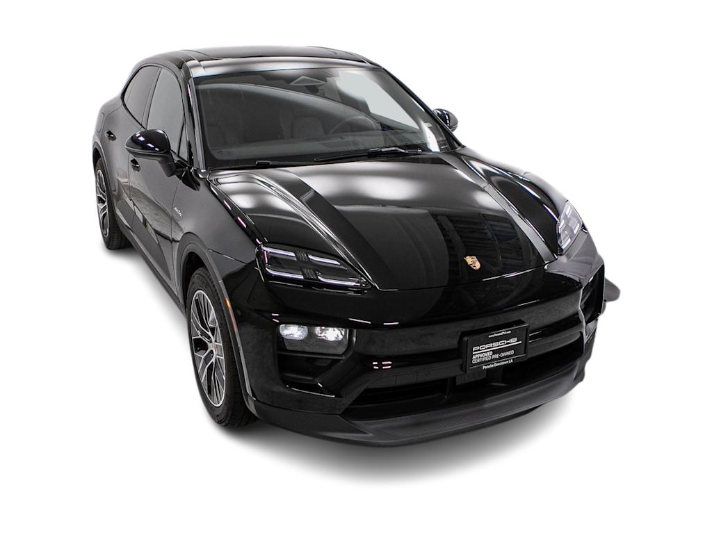 Thumbnail: 2025 Porsche Macan - 37