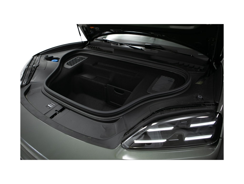Thumbnail: 2026 Porsche Macan - 14