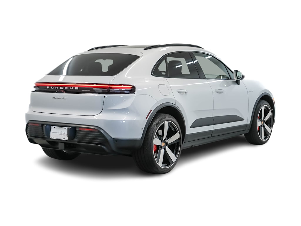 Thumbnail: 2025 Porsche Macan - 20