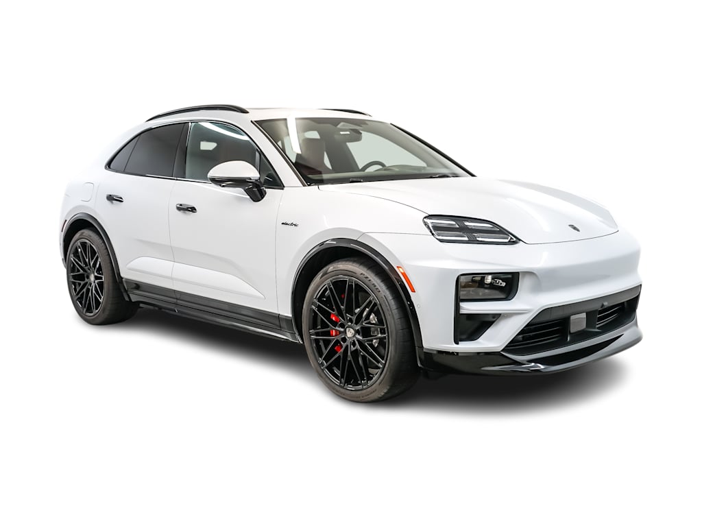 Thumbnail: 2026 Porsche Macan - 17
