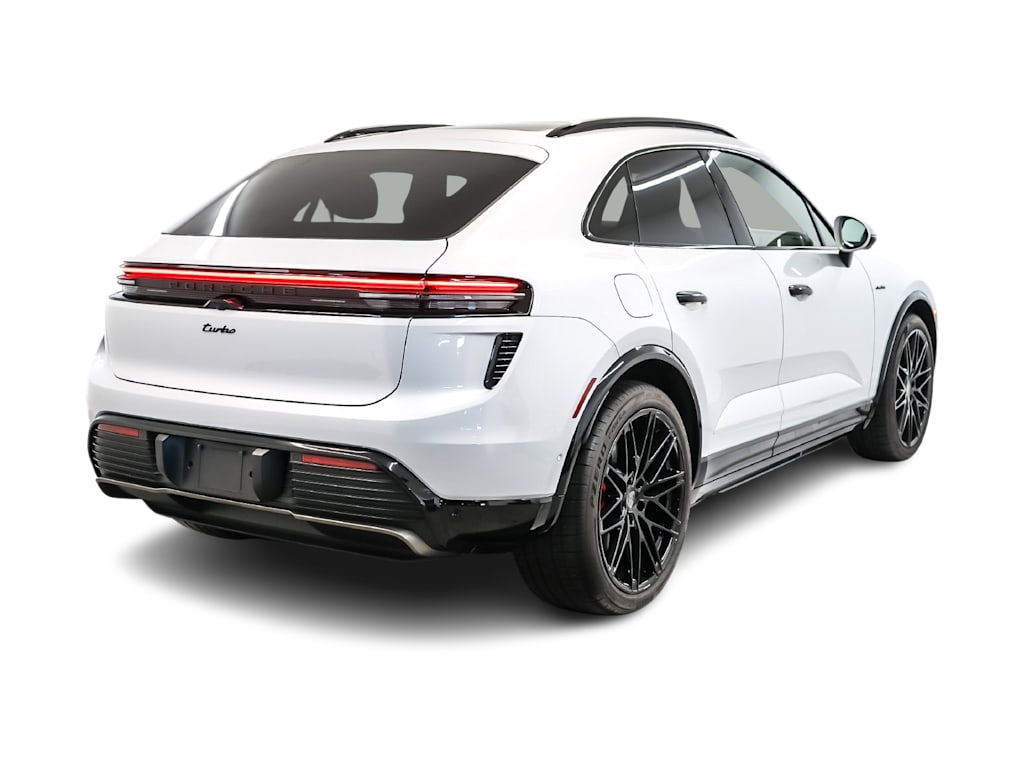 Thumbnail: 2026 Porsche Macan - 19