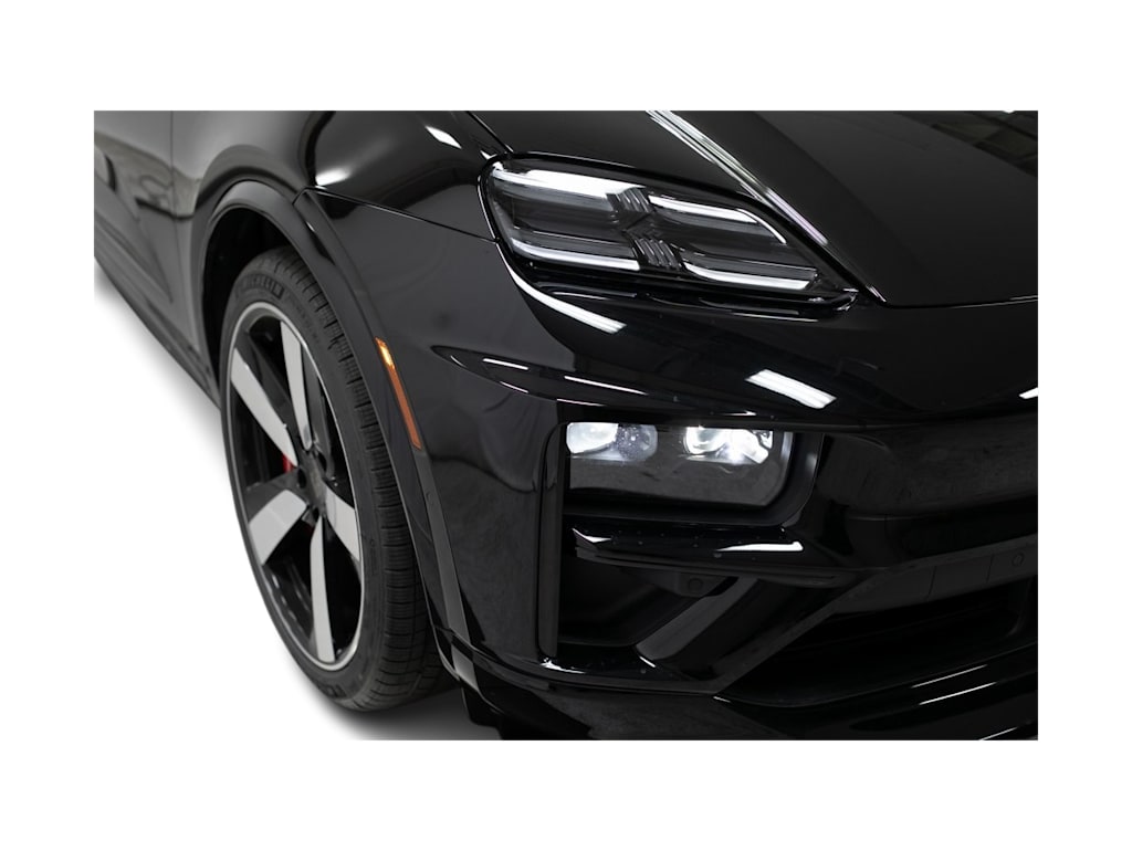 Thumbnail: 2025 Porsche Macan - 21