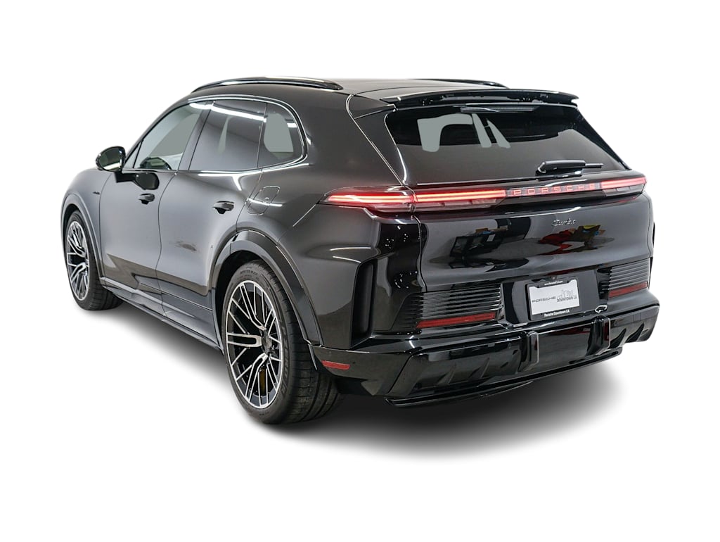 Thumbnail: 2026 Porsche Cayenne - 4