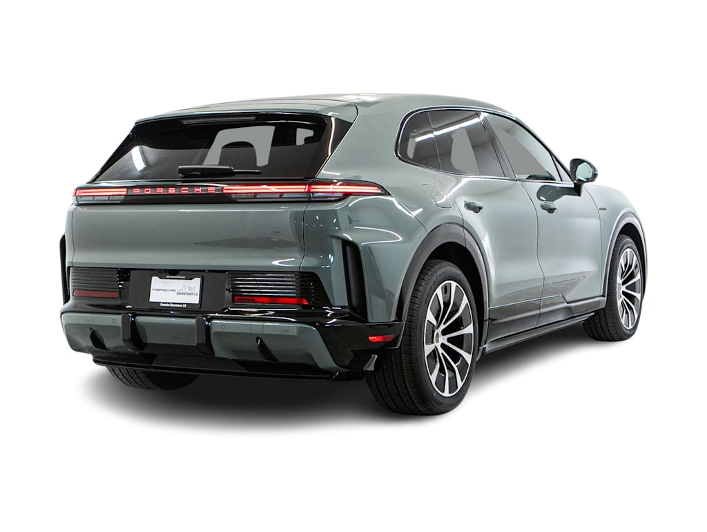 Thumbnail: 2026 Porsche Cayenne - 4