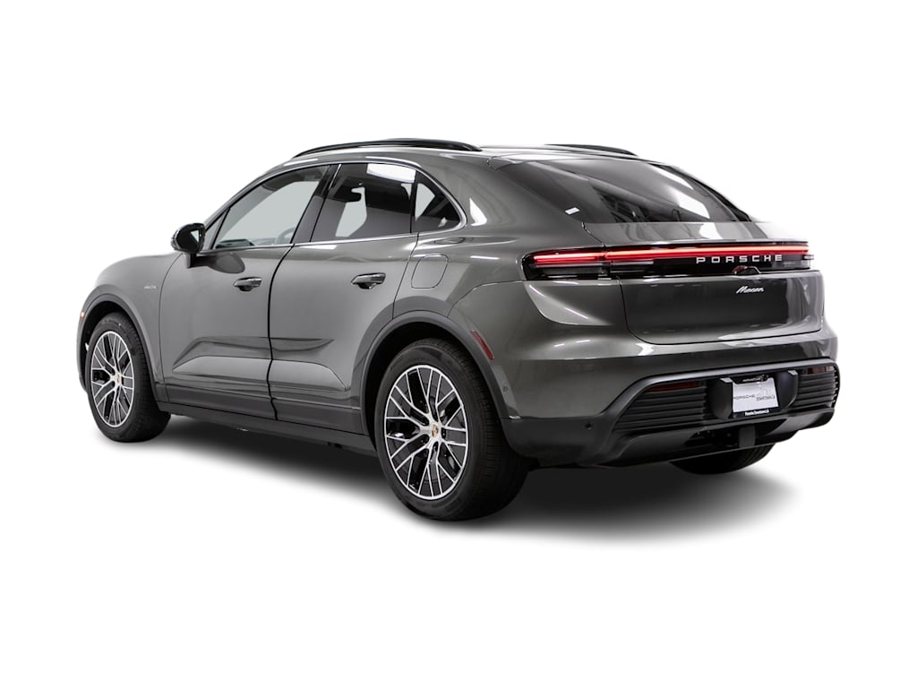 Thumbnail: 2025 Porsche Macan - 5