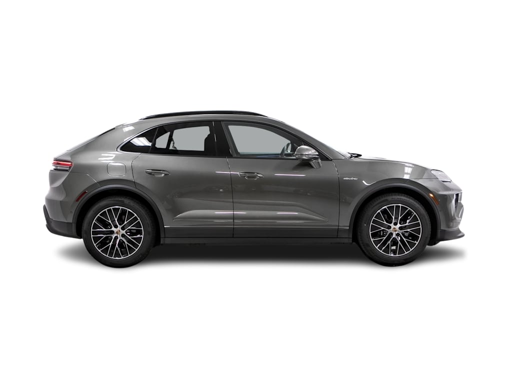 Thumbnail: 2025 Porsche Macan - 17