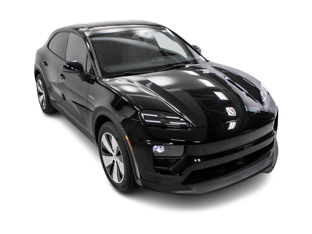 Thumbnail: 2025 Porsche Macan - 38