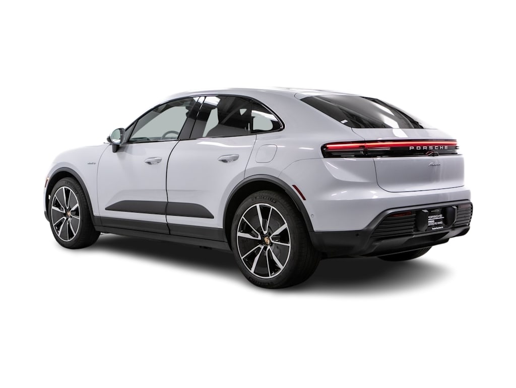 Thumbnail: 2025 Porsche Macan - 4