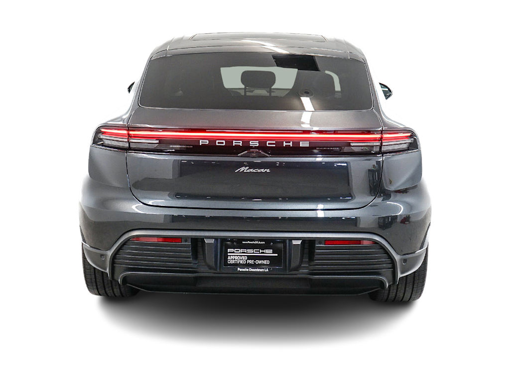 Thumbnail: 2026 Porsche Macan - 21