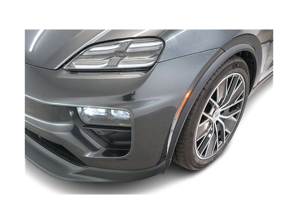 Thumbnail: 2026 Porsche Macan - 25